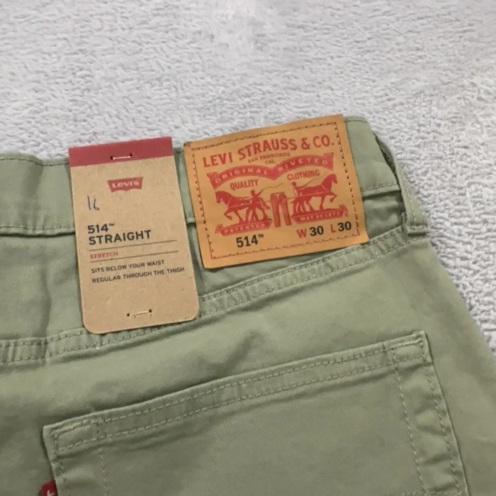 Levis excellent no